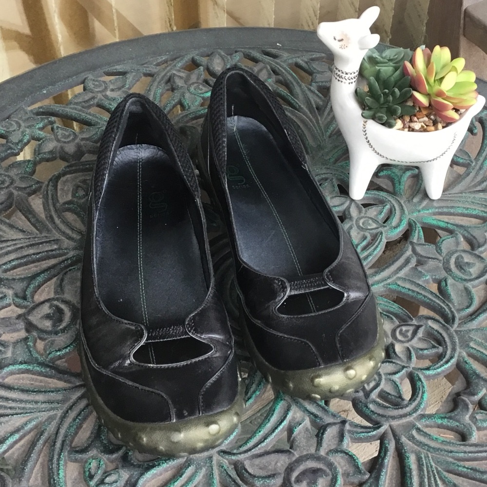 Cole Haan “G Series” Slip-on/Flats